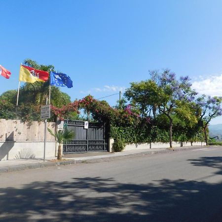 Villa Delle Vacanze Fiumefreddo di Sicilia Extérieur photo