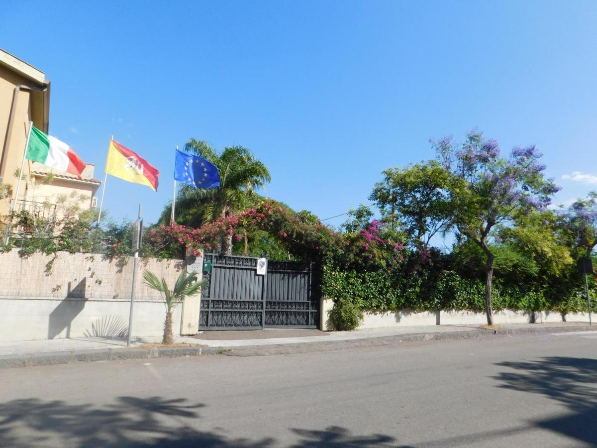 Villa Delle Vacanze Fiumefreddo di Sicilia Extérieur photo