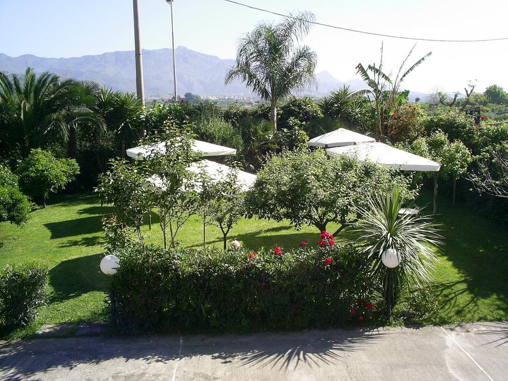Villa Delle Vacanze Fiumefreddo di Sicilia Extérieur photo