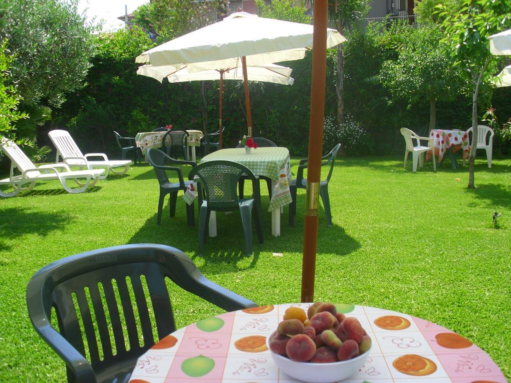 Villa Delle Vacanze Fiumefreddo di Sicilia Extérieur photo