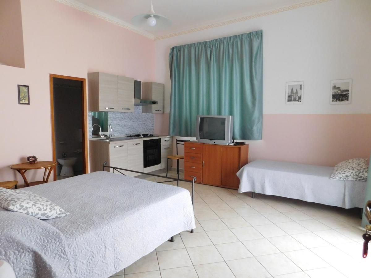Villa Delle Vacanze Fiumefreddo di Sicilia Extérieur photo